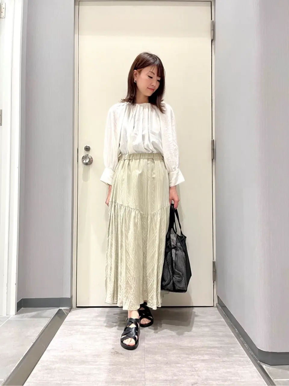 ANY 金井 コーディネート画像