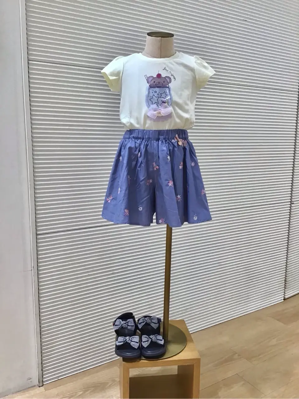 ANY Y コーディネート画像