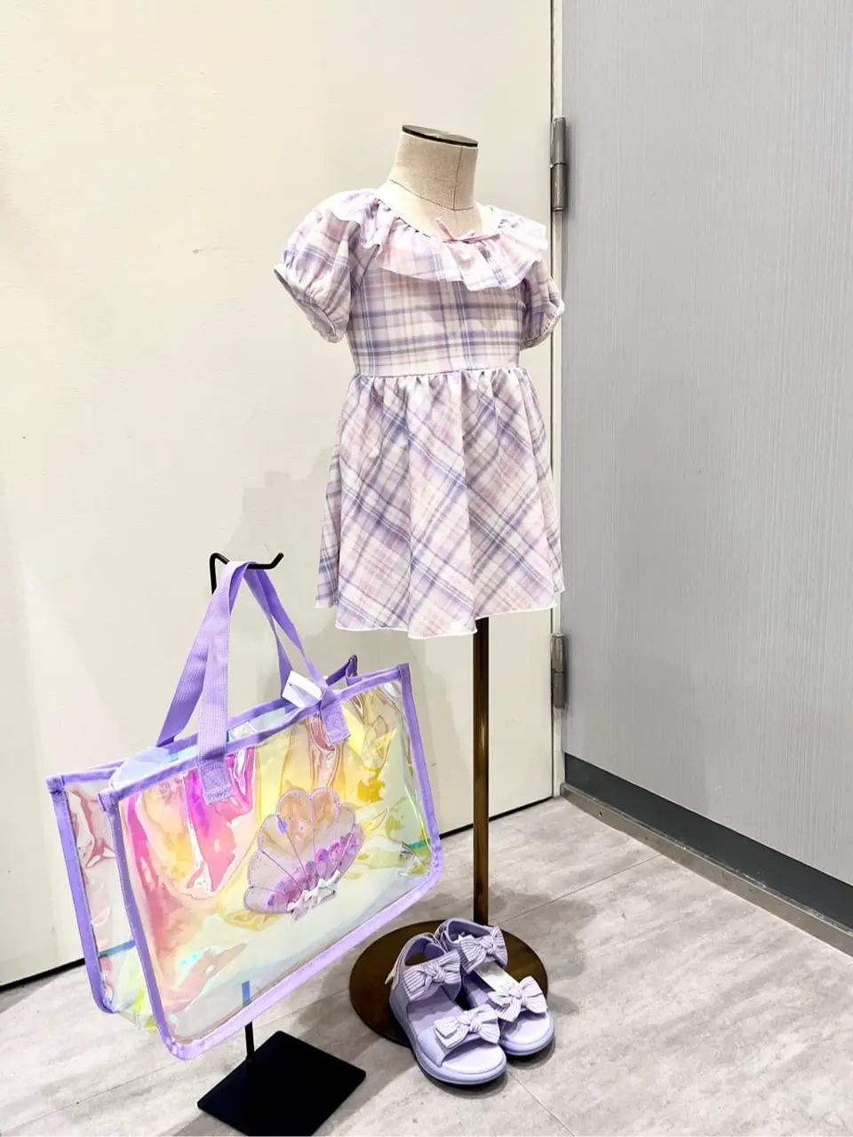 ANY 金井 コーディネート画像