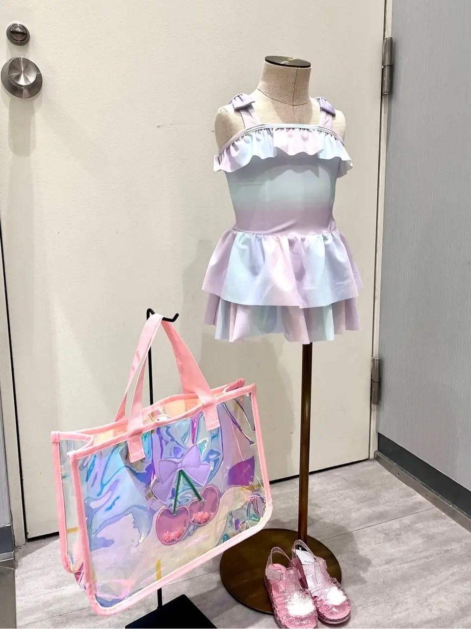 ANY 金井 コーディネート画像