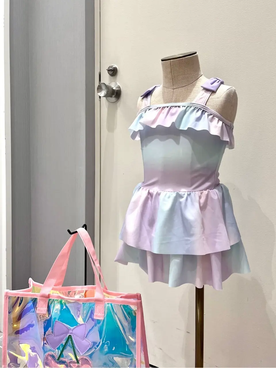 ANY 金井 コーディネート画像