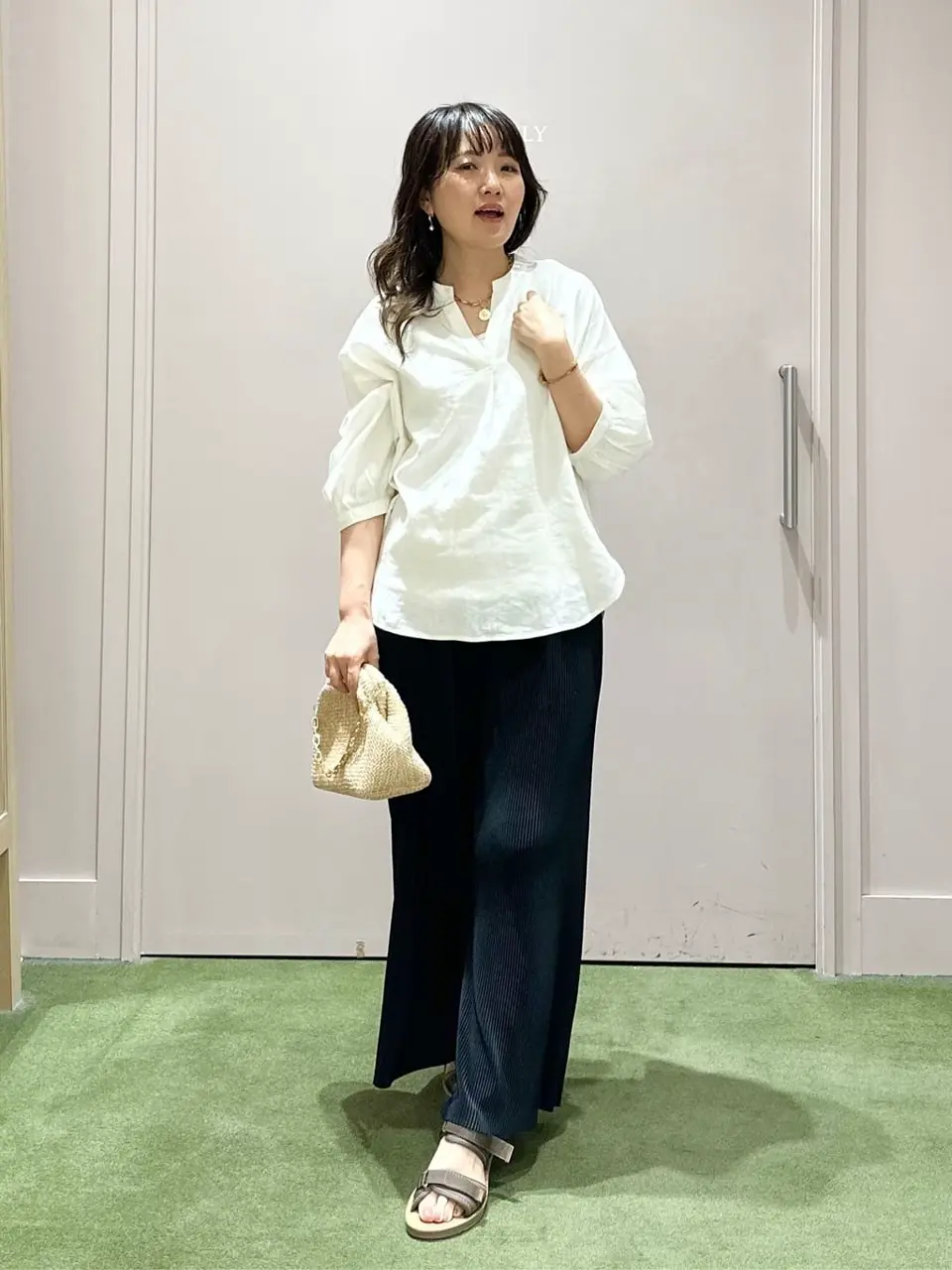 ANY フジコ コーディネート画像