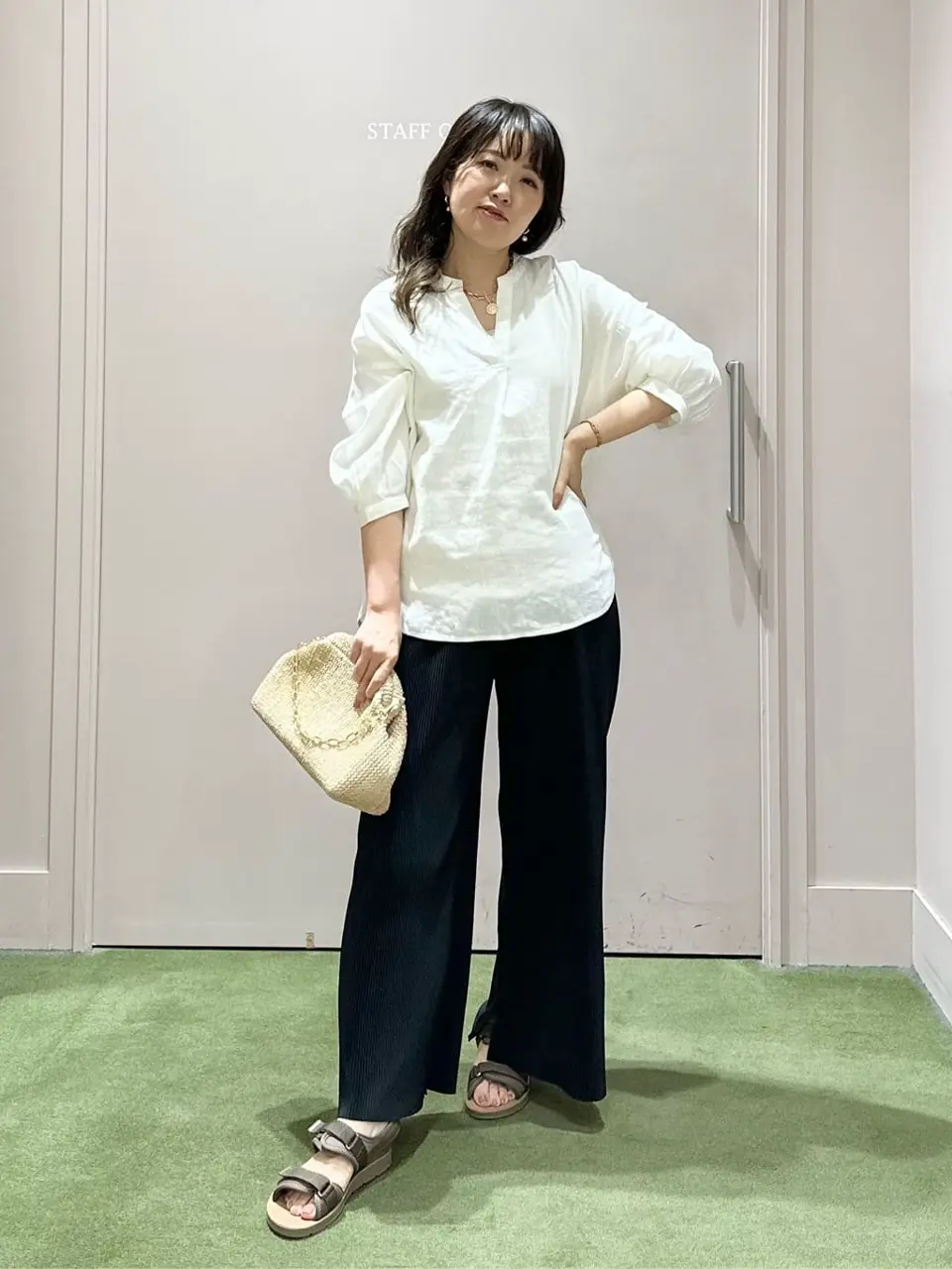 ANY フジコ コーディネート画像