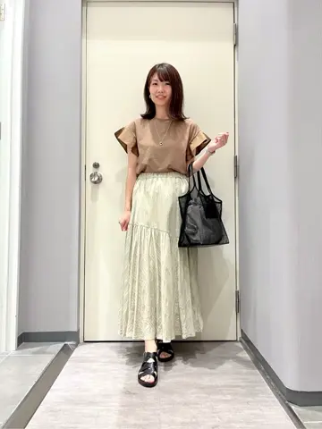 ANY 金井 コーディネート画像