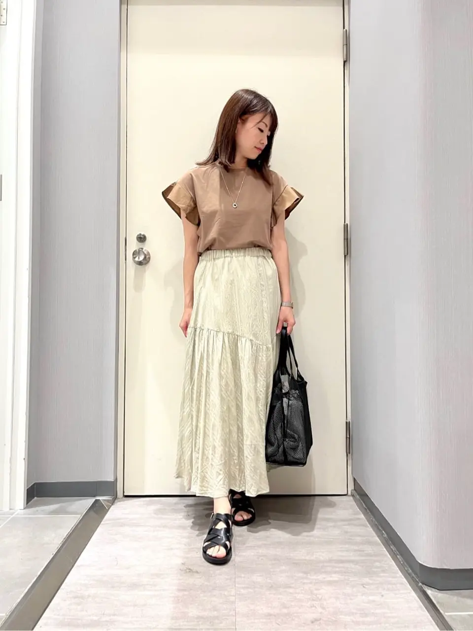 ANY 金井 コーディネート画像