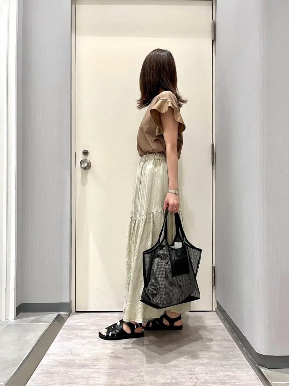 ANY 金井 コーディネート画像