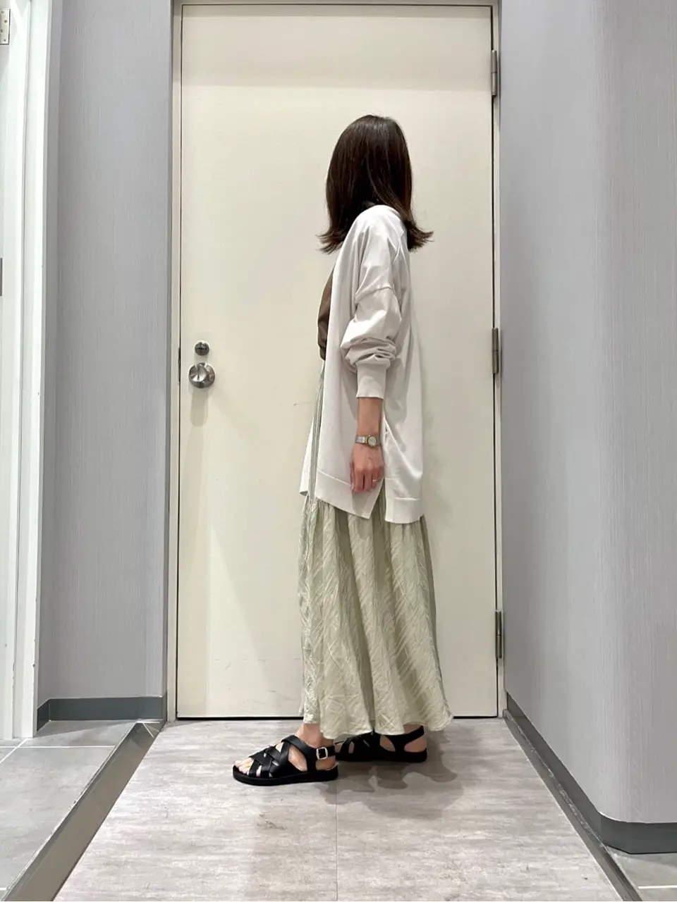 ANY 金井 コーディネート画像