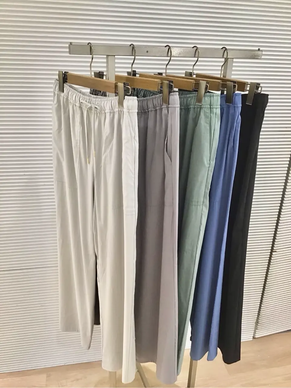 ANY Y コーディネート画像