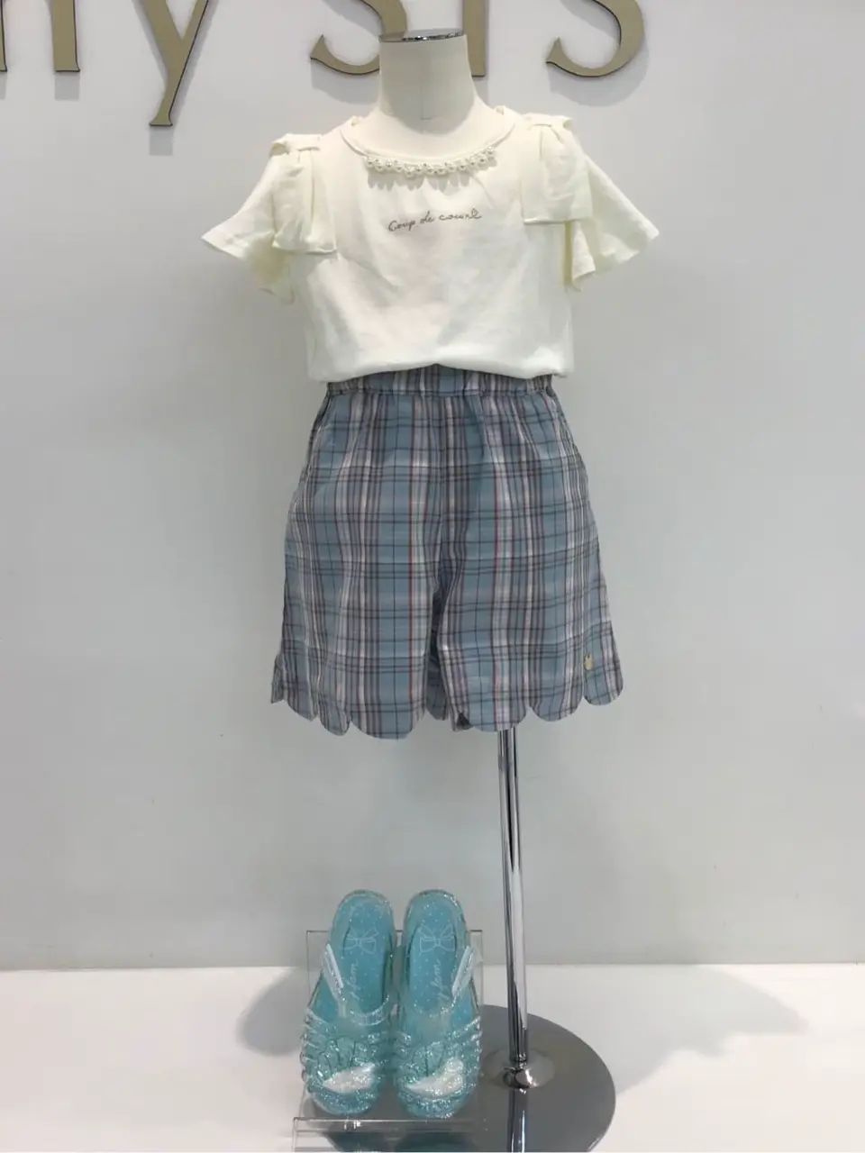 ANY カモガワ コーディネート画像