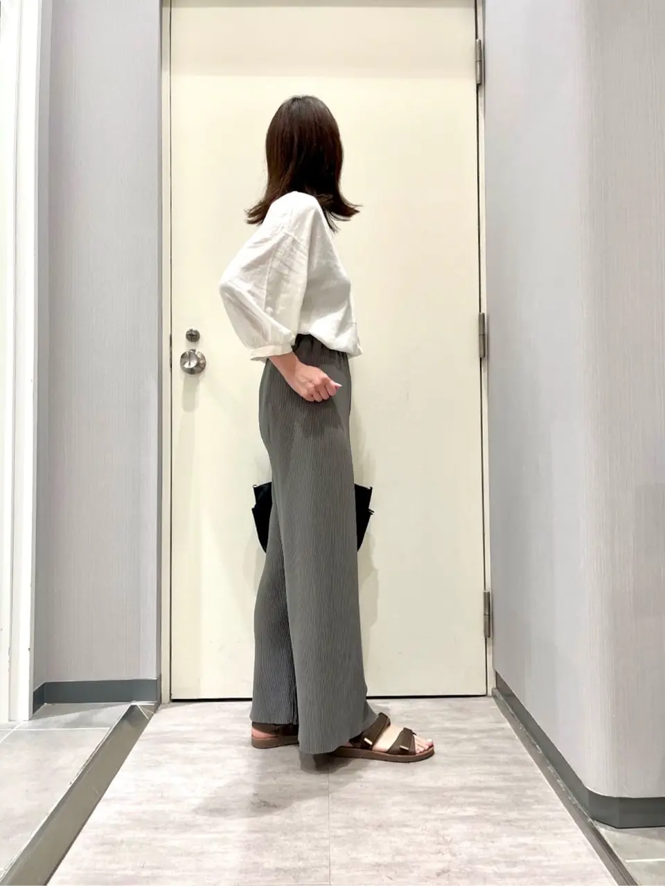 ANY 金井 コーディネート画像