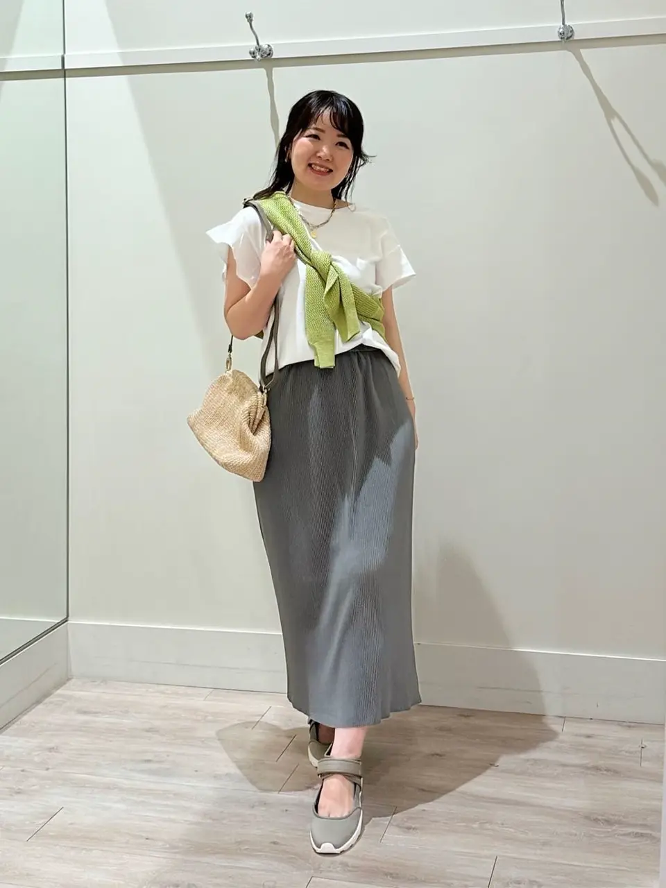 ANY フジコ コーディネート画像