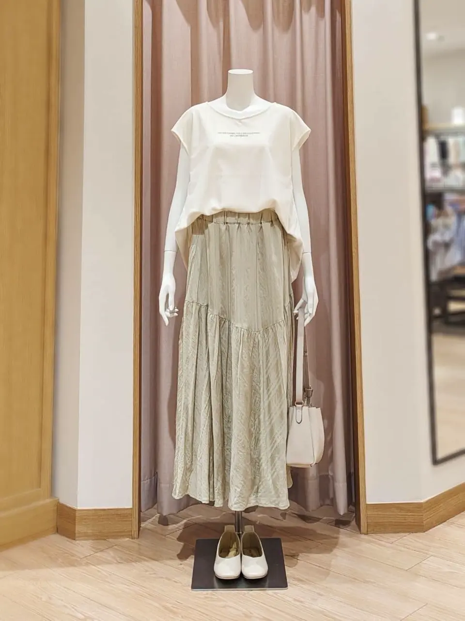 ANY 岩田 コーディネート画像