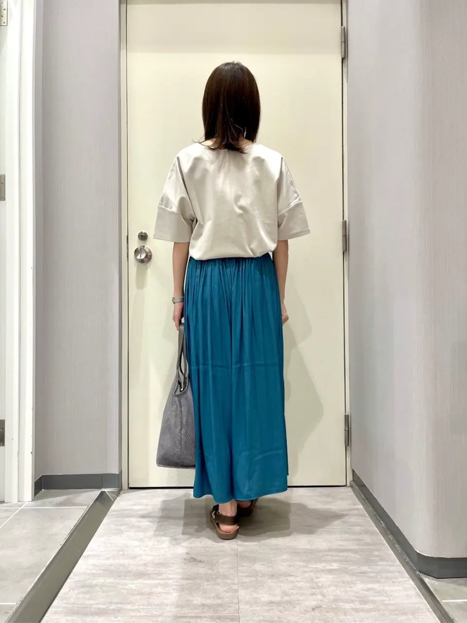 ANY 金井 コーディネート画像