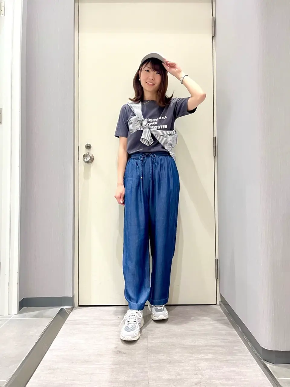 ANY 金井 コーディネート画像