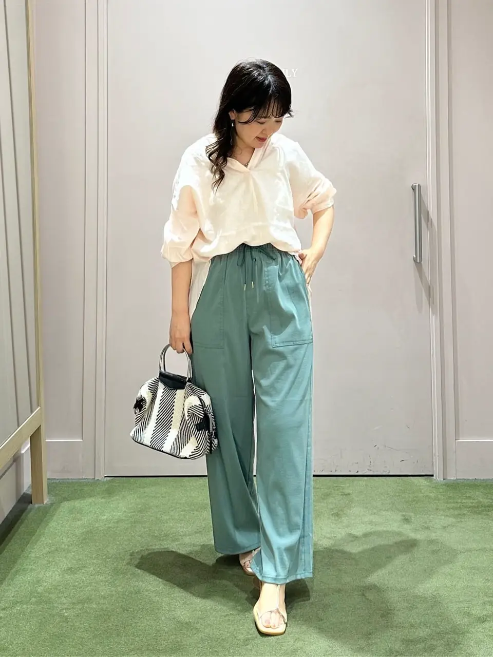 ANY フジコ コーディネート画像