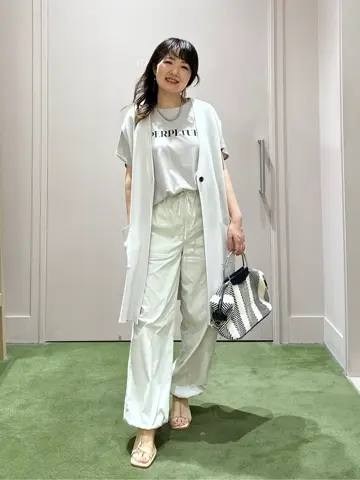 ANY フジコ コーディネート画像