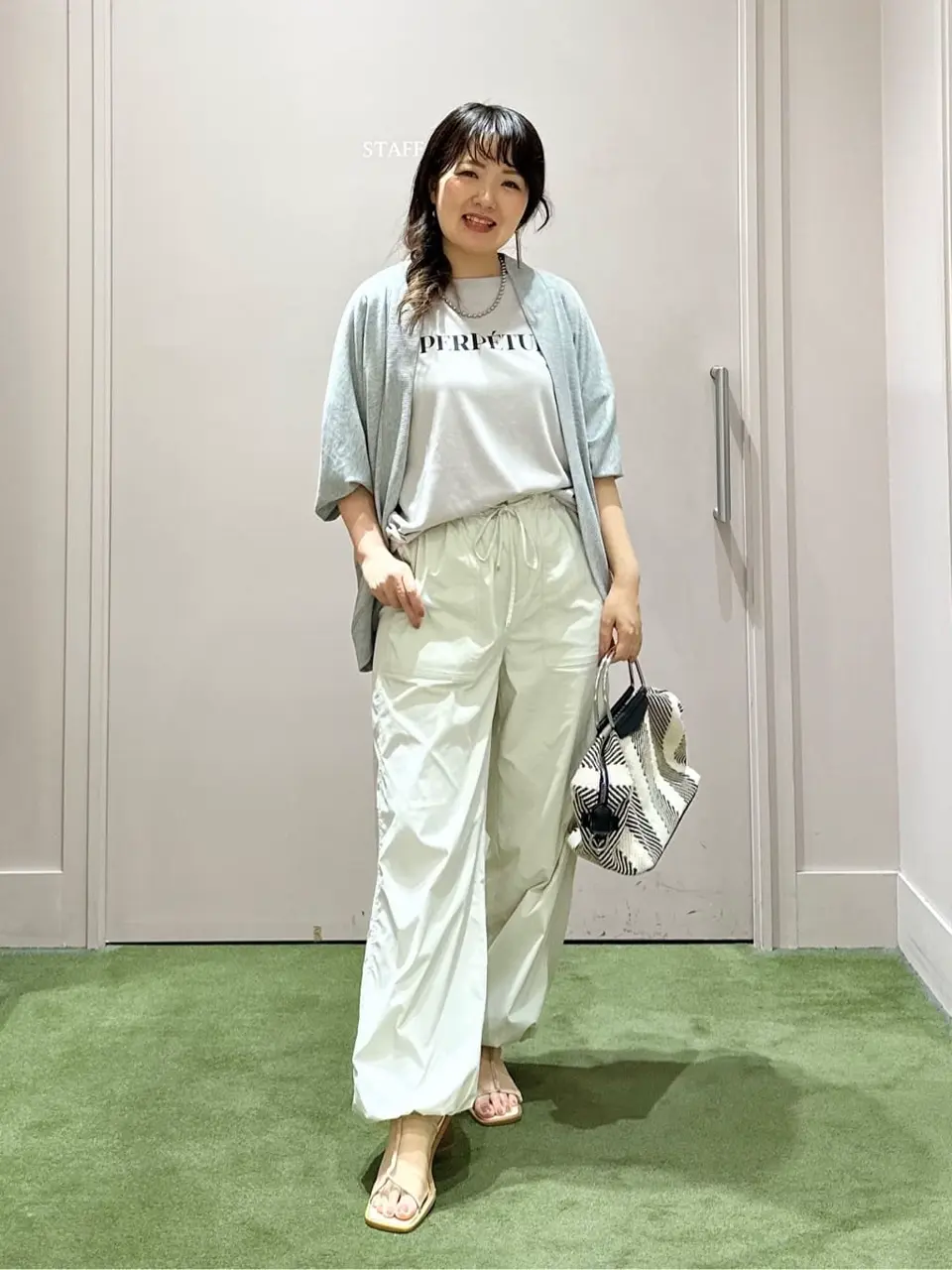 ANY フジコ コーディネート画像