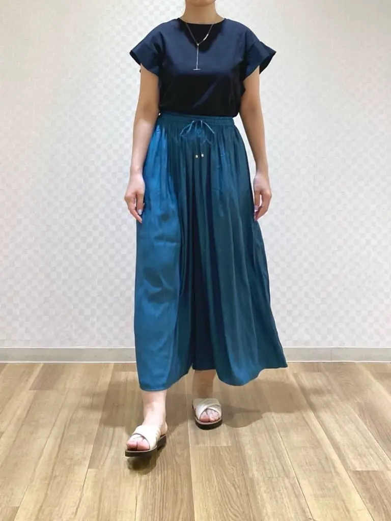 ANY F...JK.M コーディネート画像