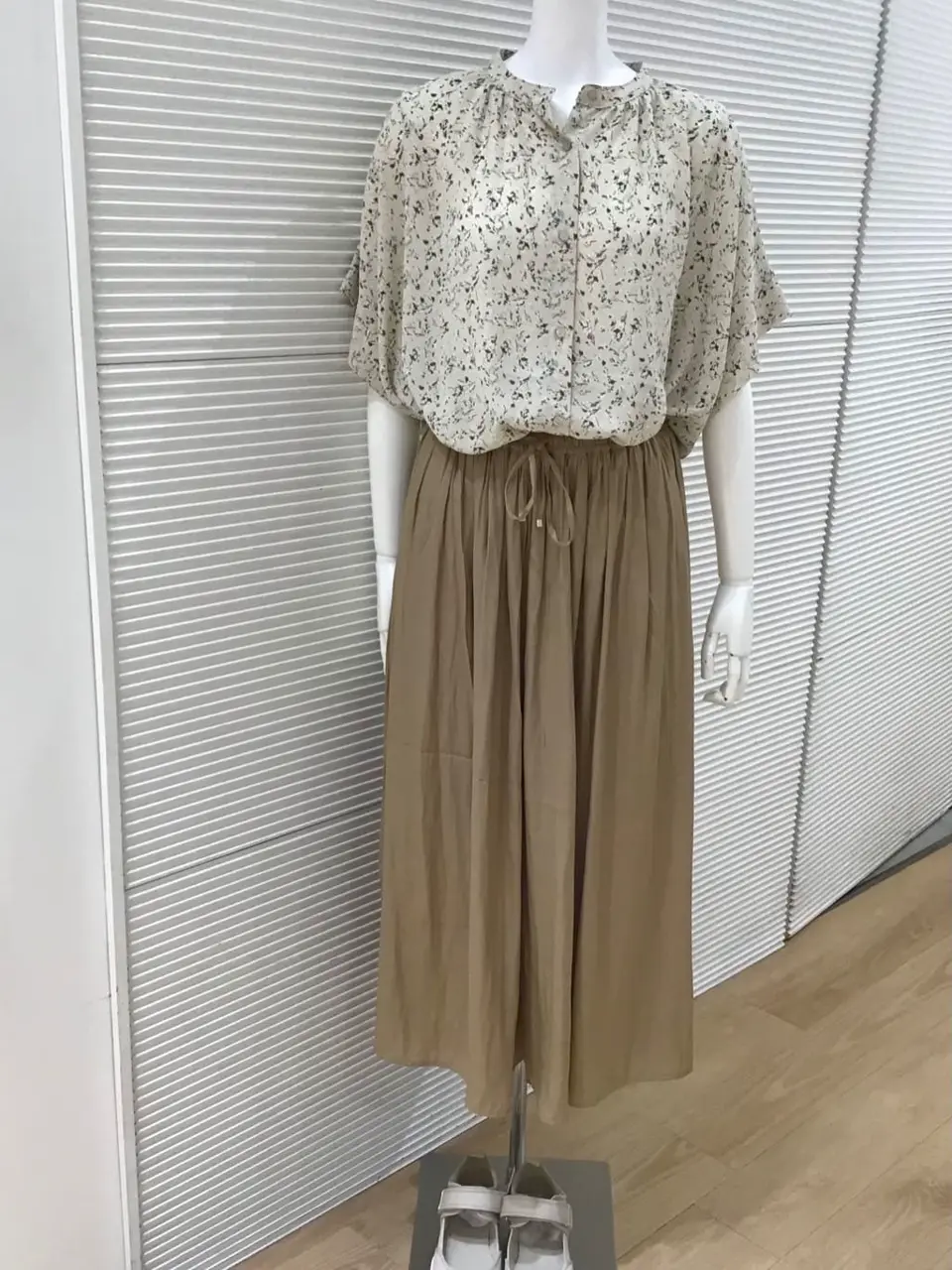 ANY こばやし コーディネート画像