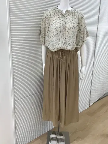 ANY こばやし コーディネート画像