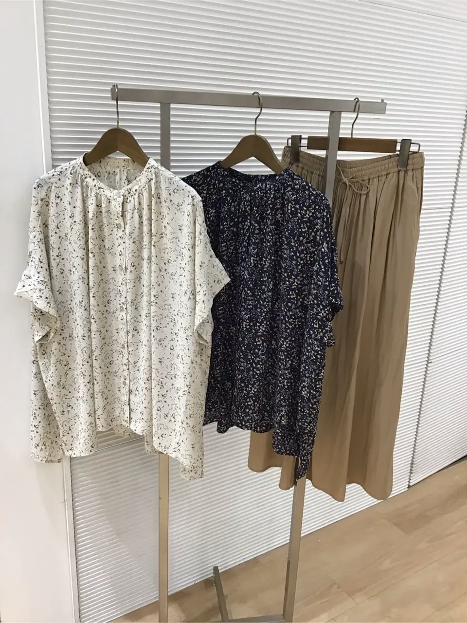 ANY こばやし コーディネート画像