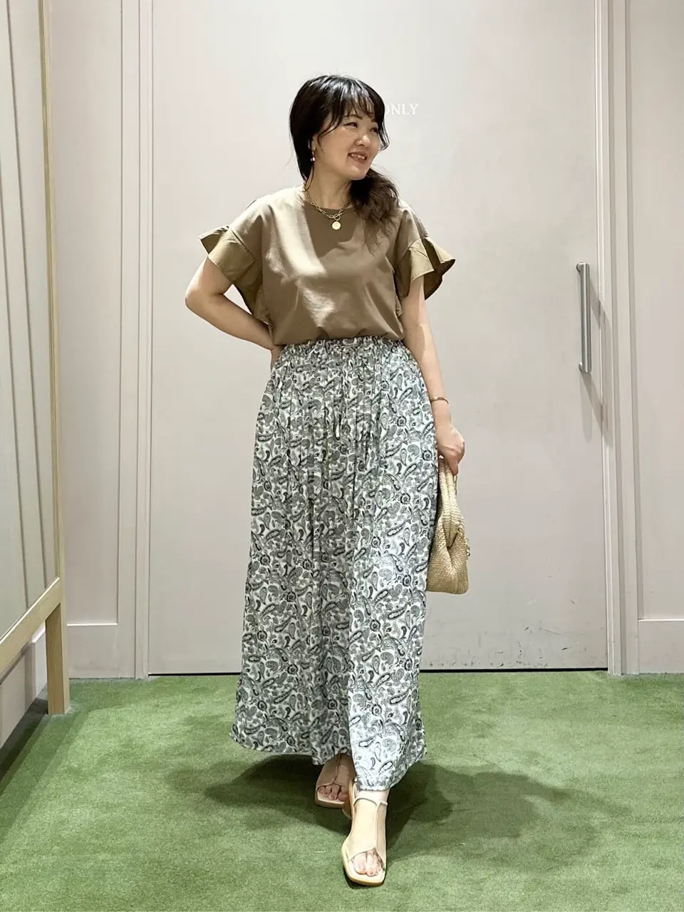 ANY フジコ コーディネート画像