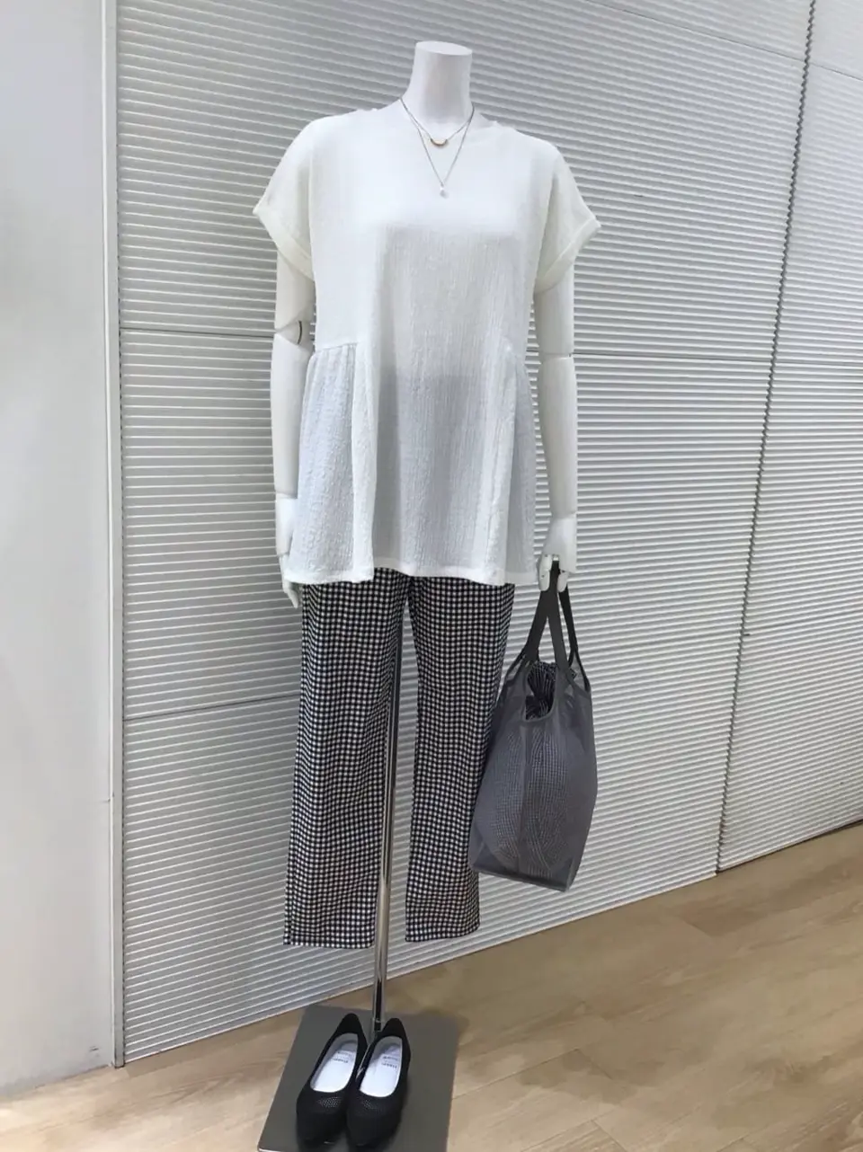 ANY こばやし コーディネート画像