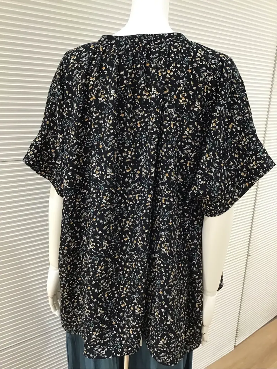 ANY こばやし コーディネート画像