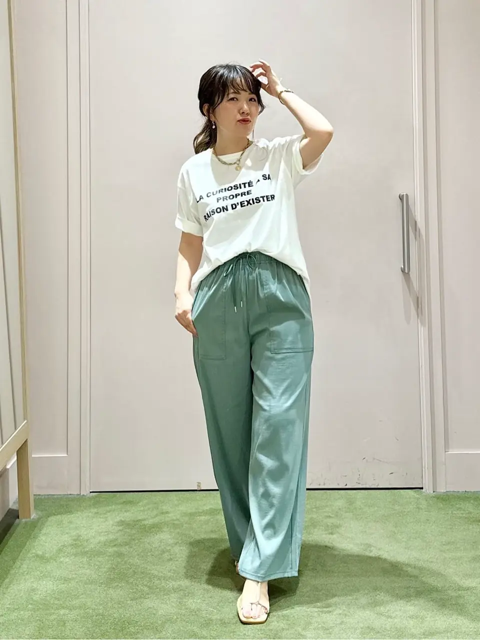 ANY フジコ コーディネート画像