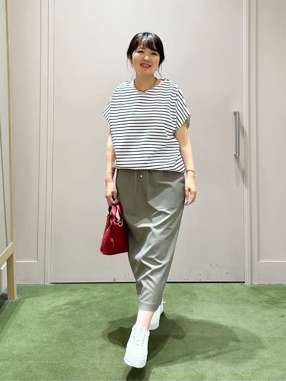 ANY フジコ コーディネート画像