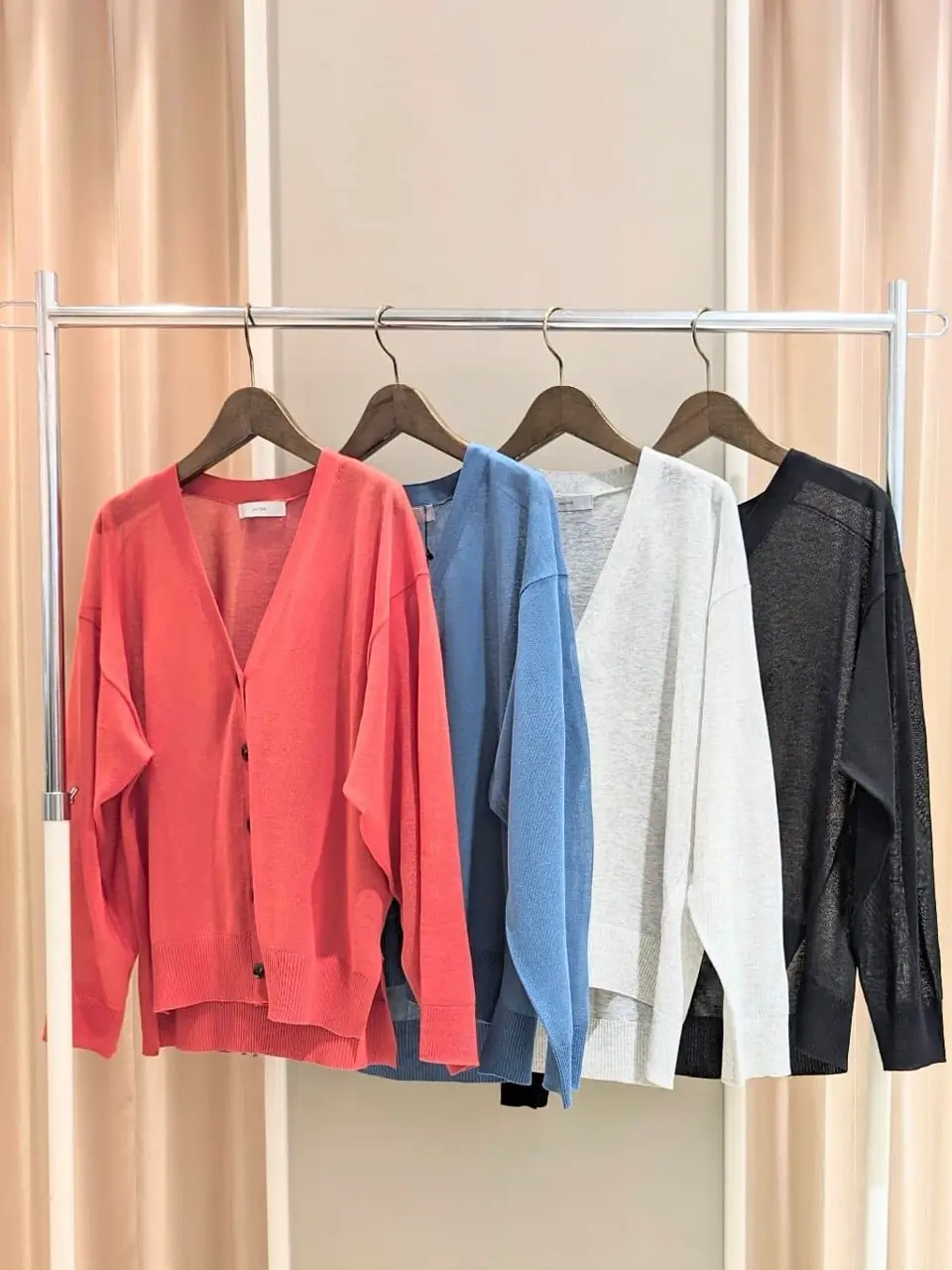 ANY 吉本 コーディネート画像