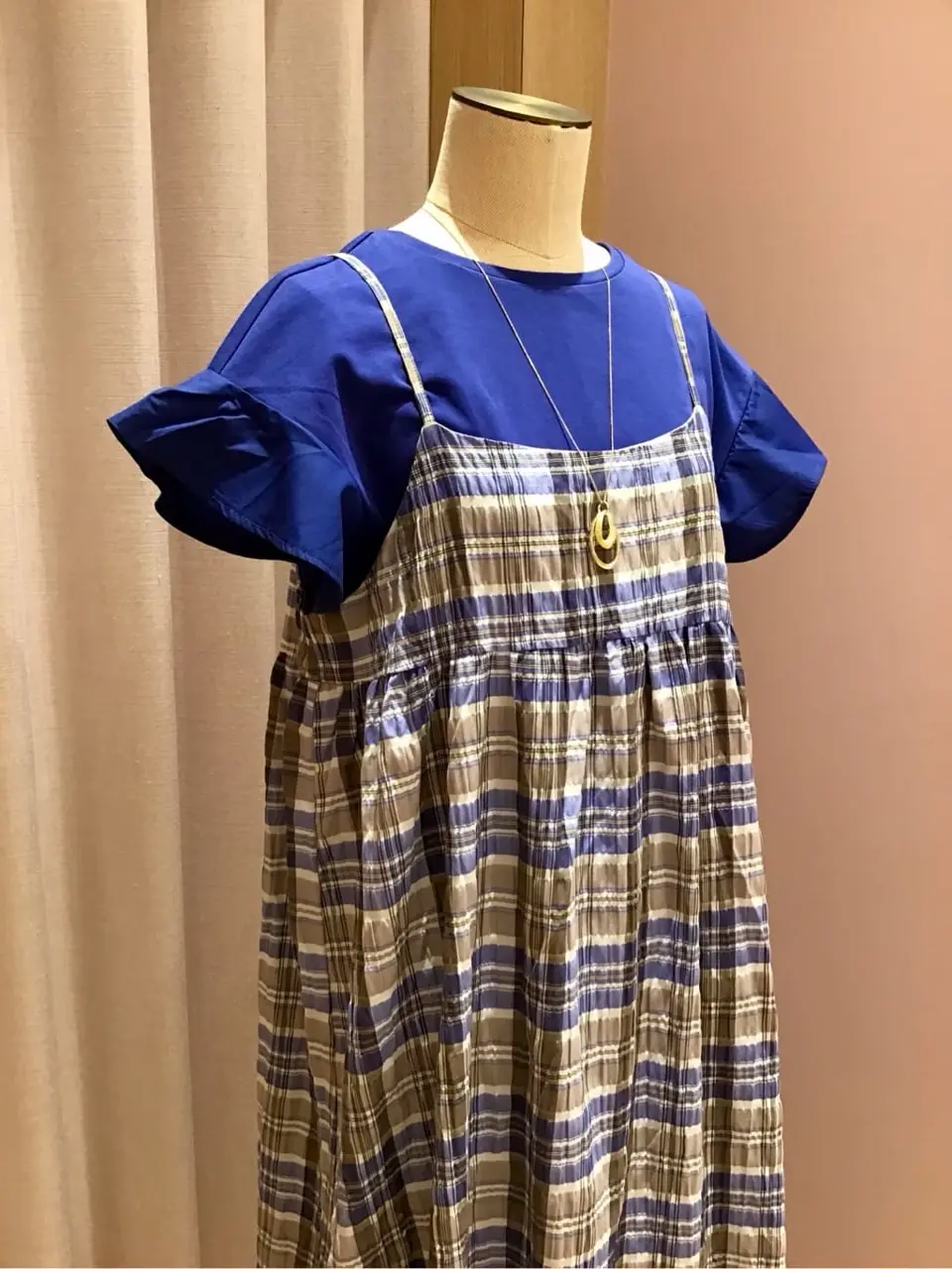 ANY 浅岡 コーディネート画像