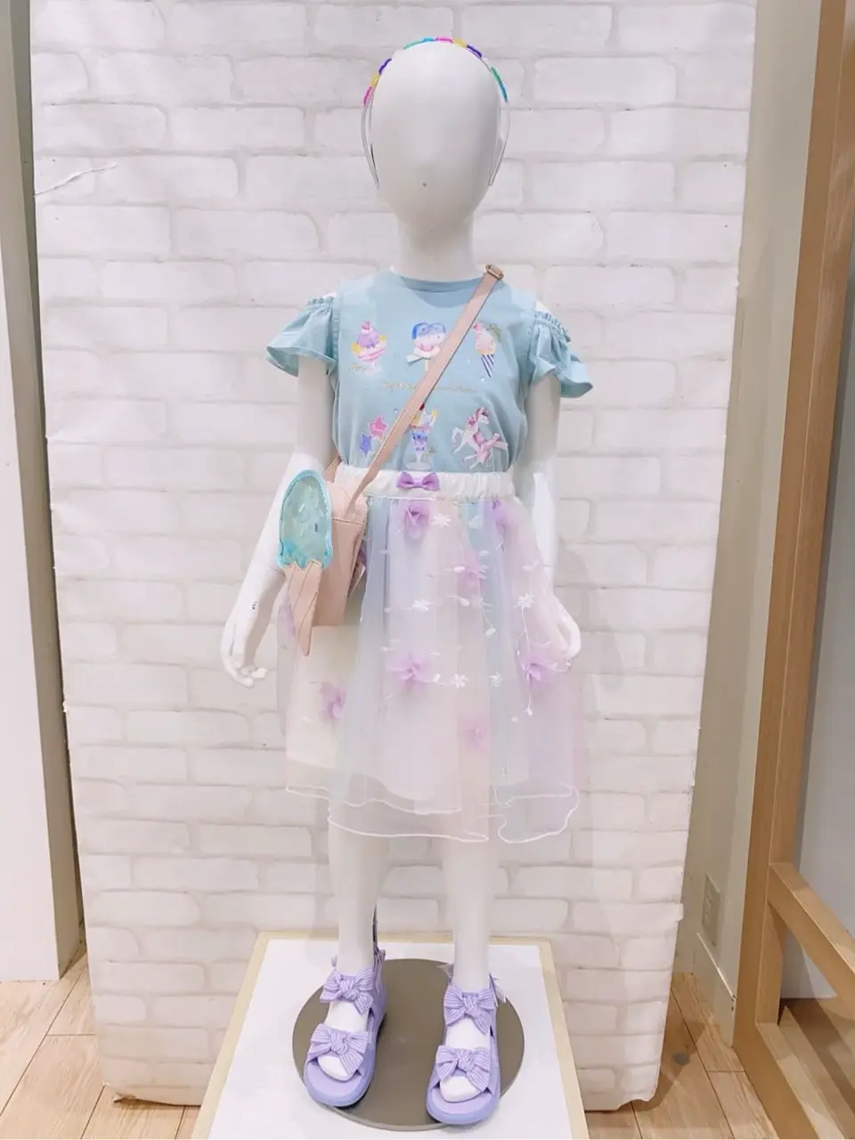 ANY 嶋田 コーディネート画像