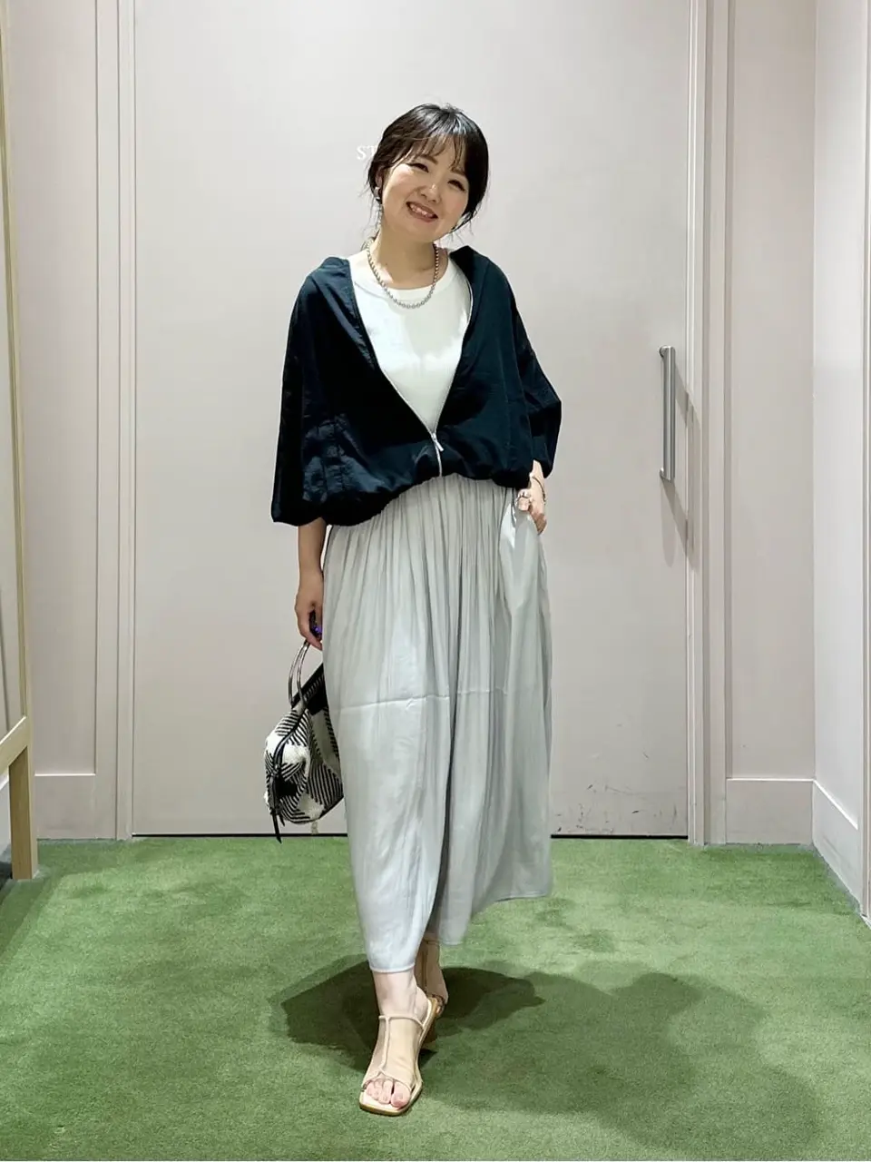 ANY フジコ コーディネート画像