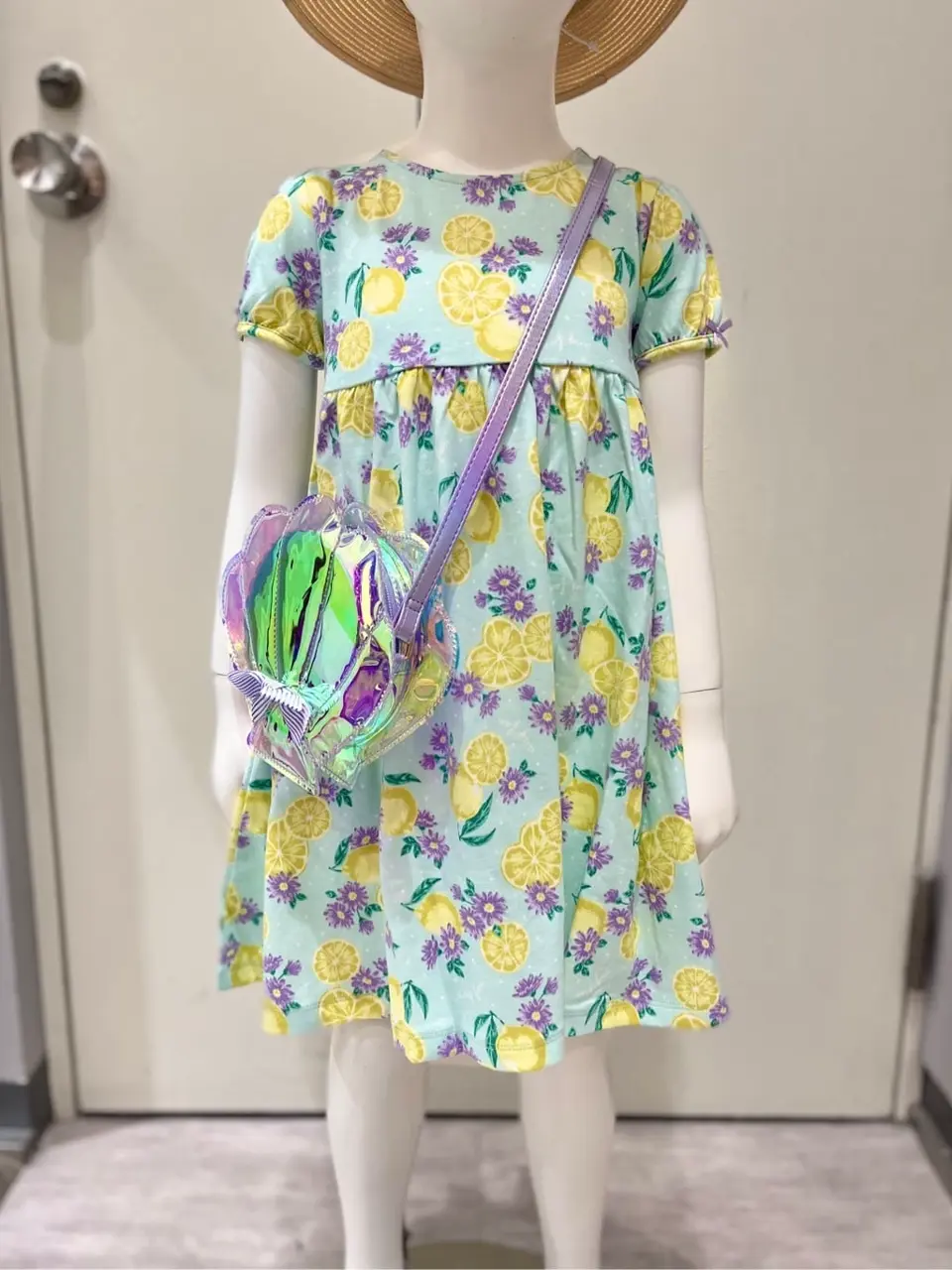 ANY 金井 コーディネート画像