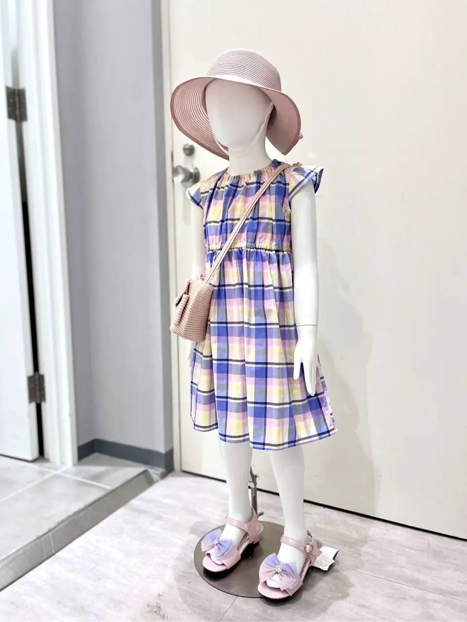 ANY 金井 コーディネート画像