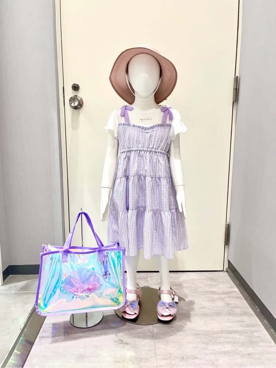 ANY 金井 コーディネート画像