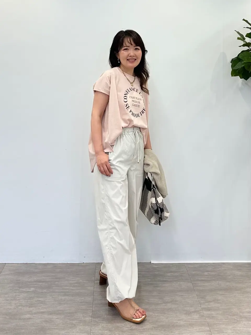 ANY フジコ コーディネート画像