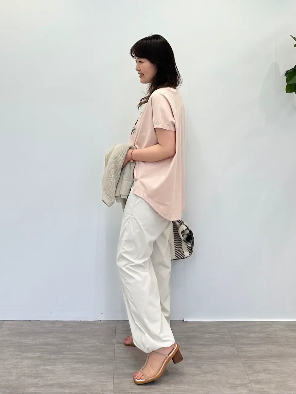 ANY フジコ コーディネート画像