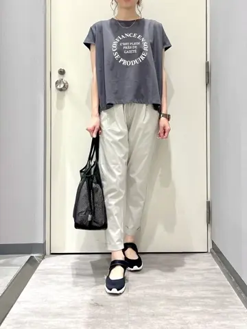 ANY 金井 コーディネート画像