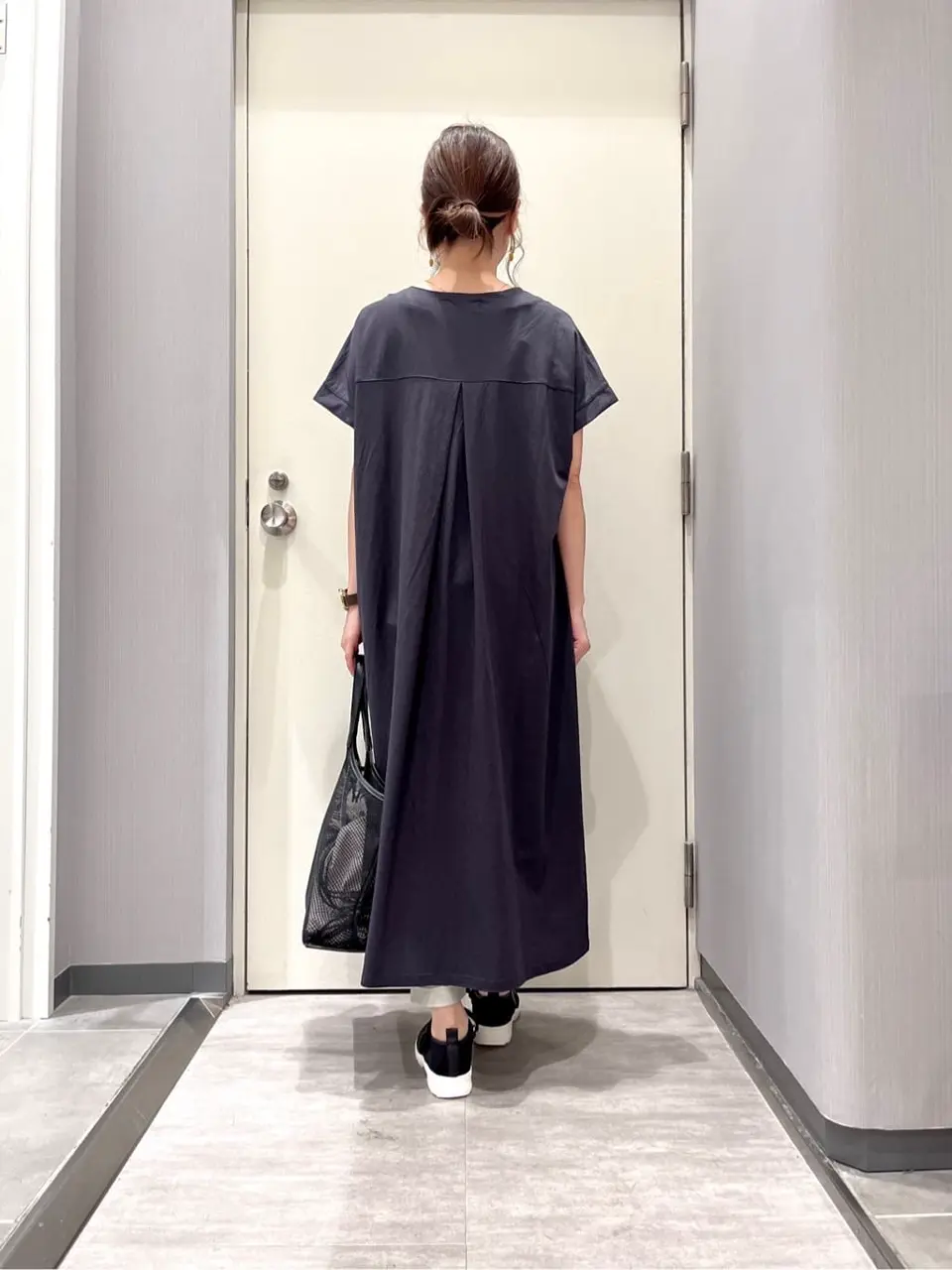 ANY 金井 コーディネート画像