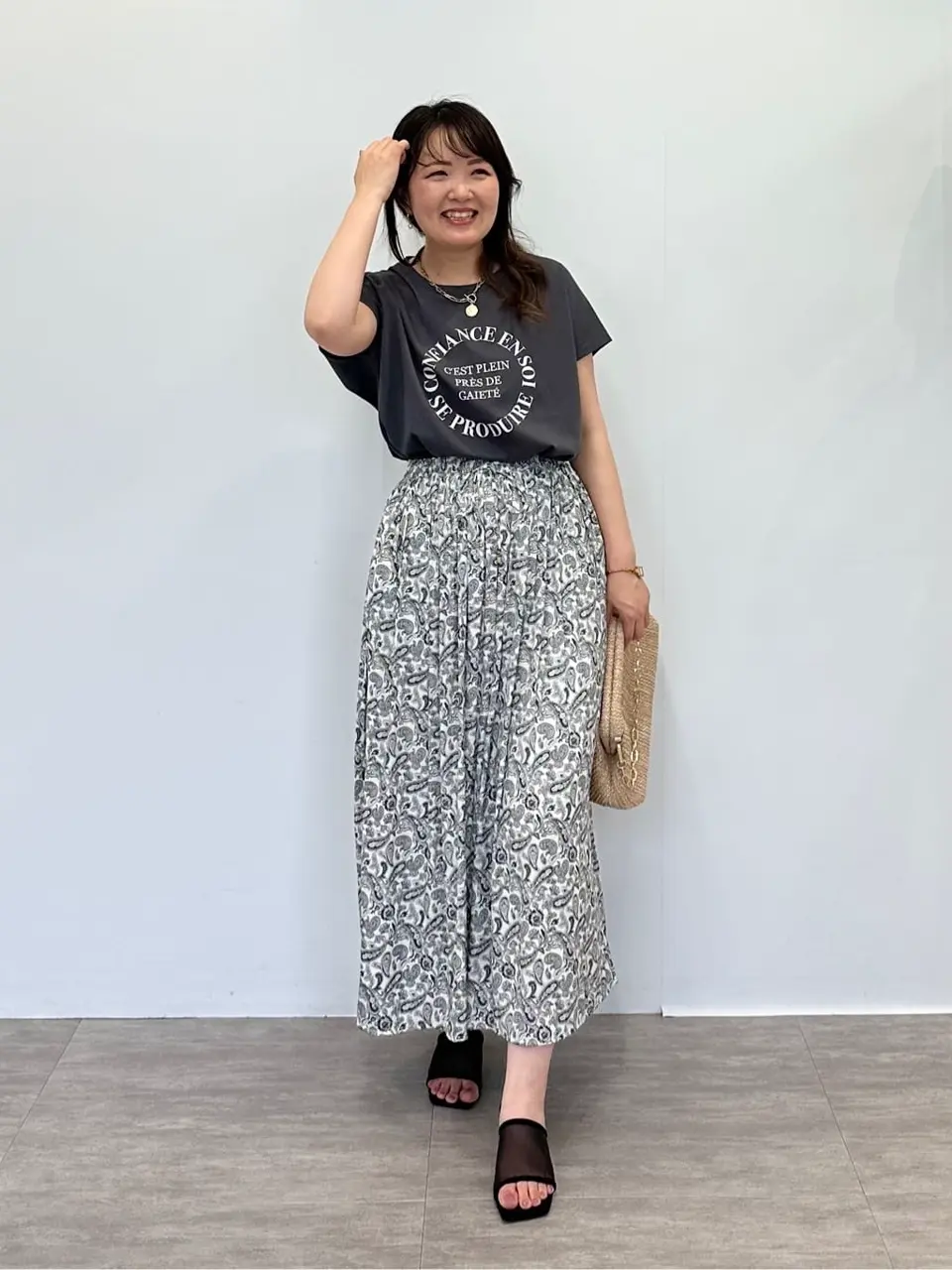 ANY フジコ コーディネート画像