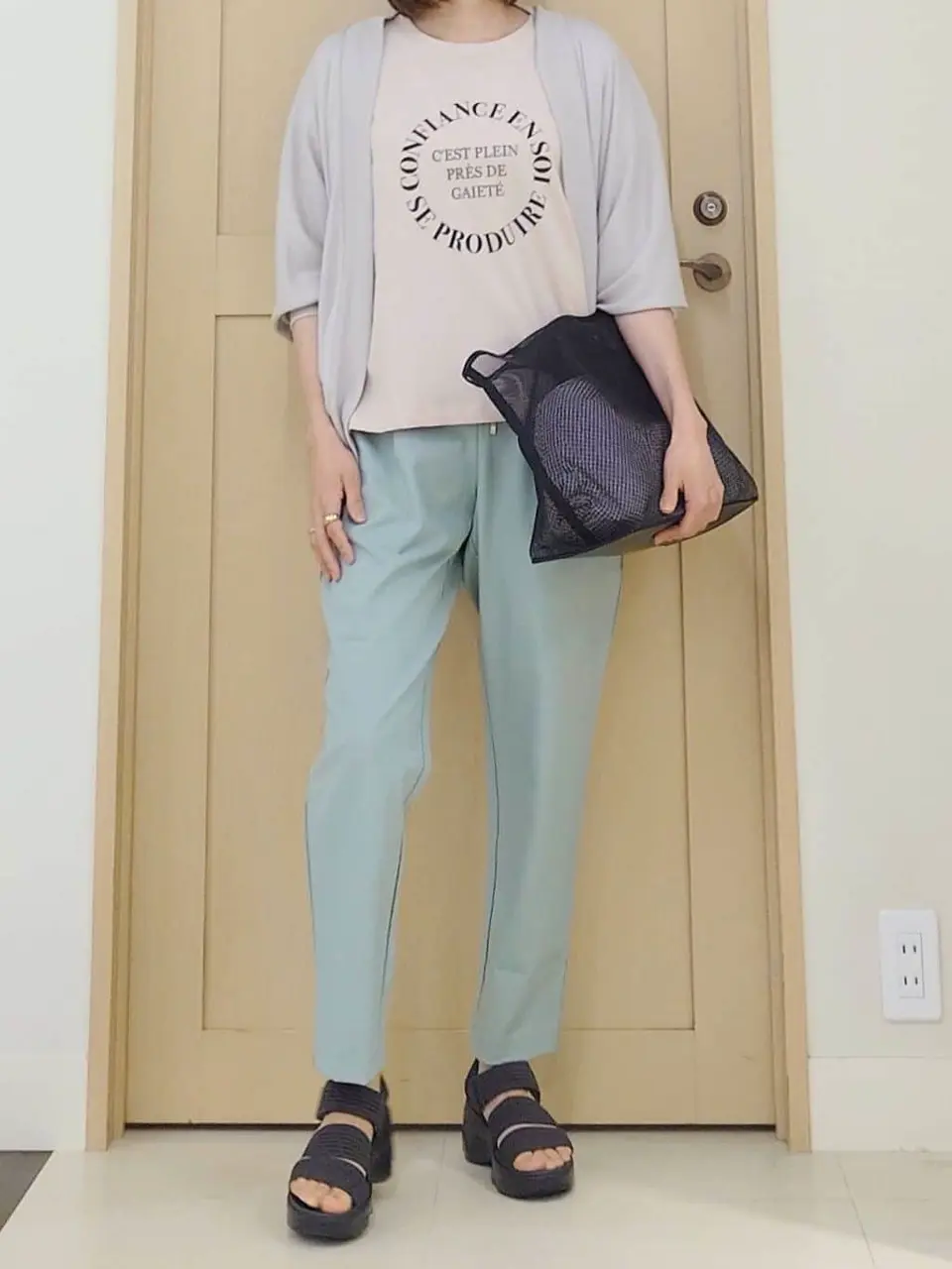 ANY 八坂 コーディネート画像