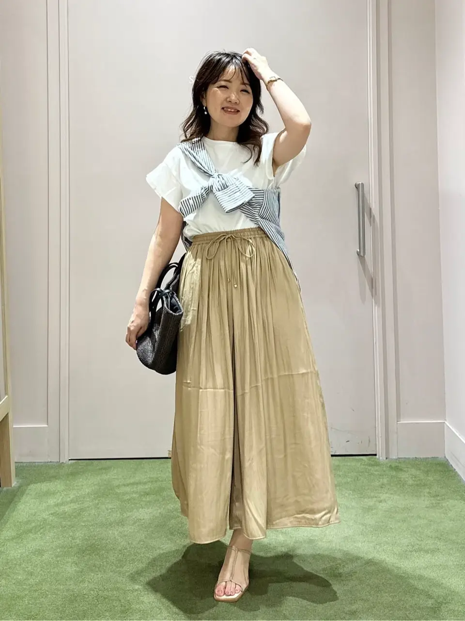 ANY フジコ コーディネート画像