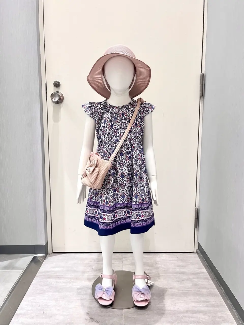 ANY 金井 コーディネート画像