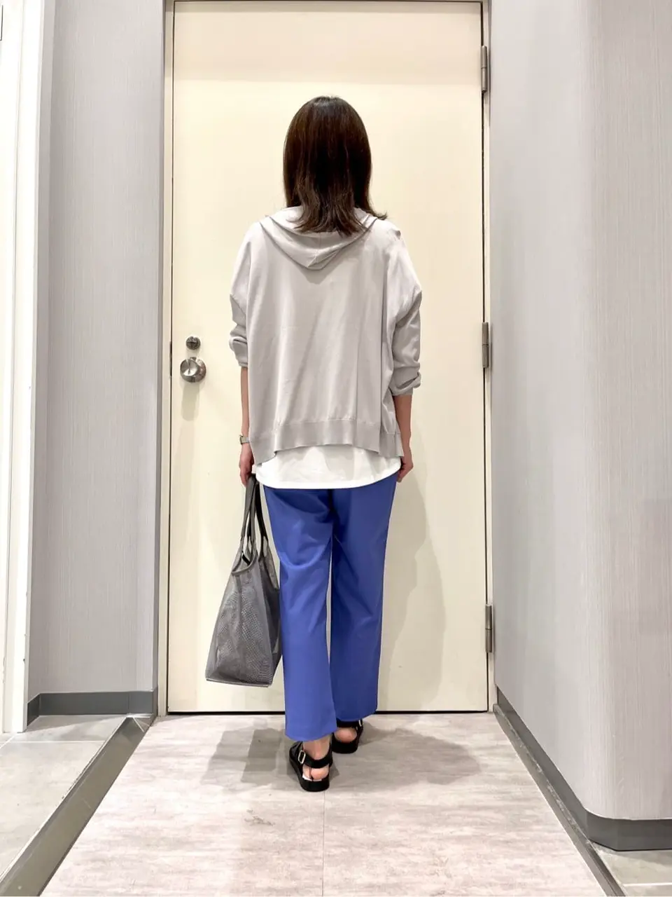 ANY 金井 コーディネート画像