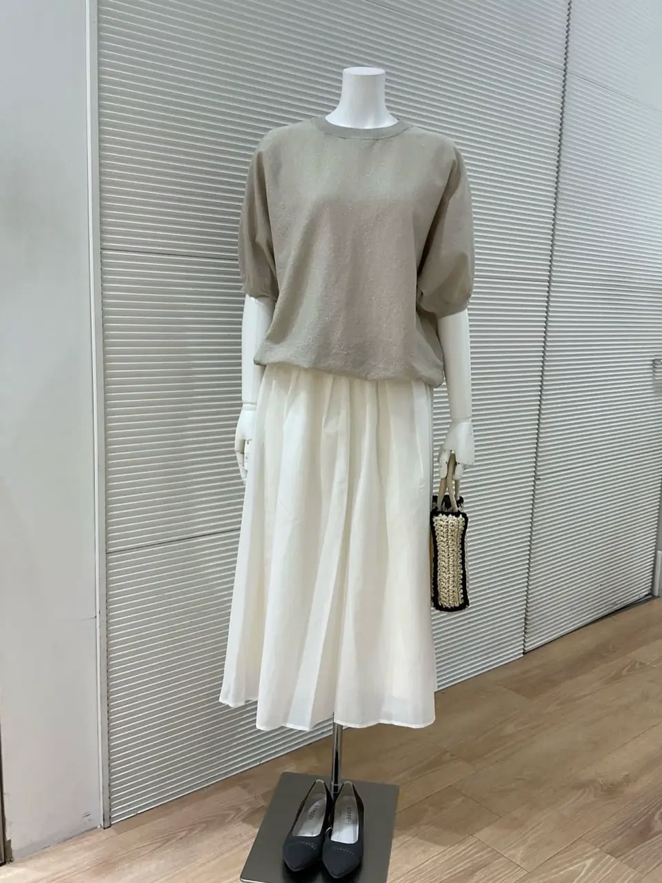 ANY こばやし コーディネート画像