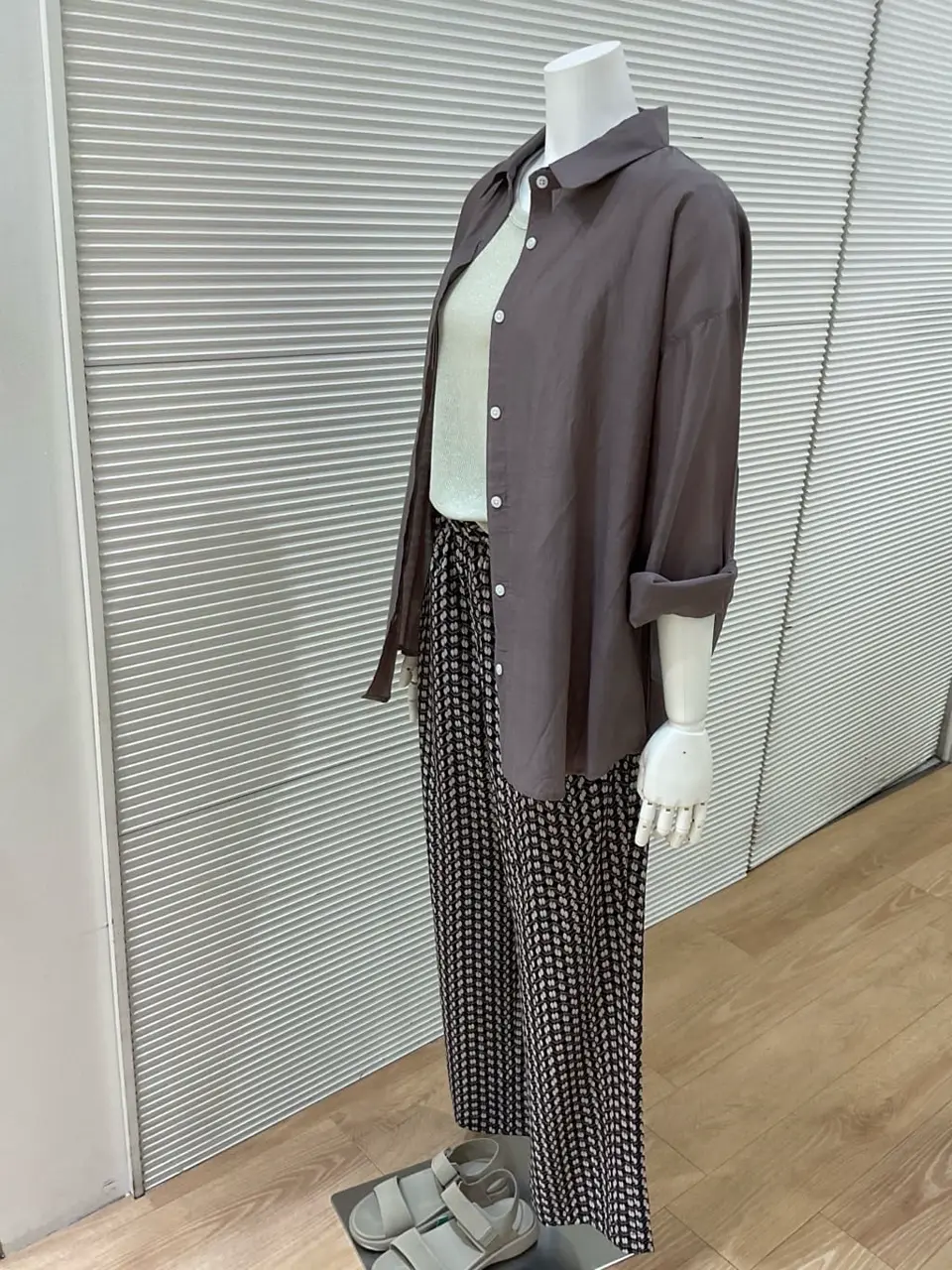 ANY こばやし コーディネート画像