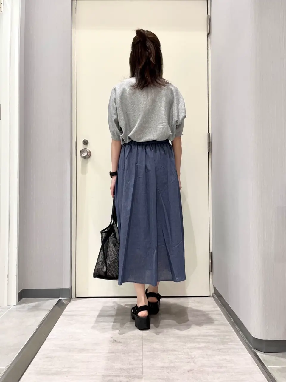 ANY 金井 コーディネート画像