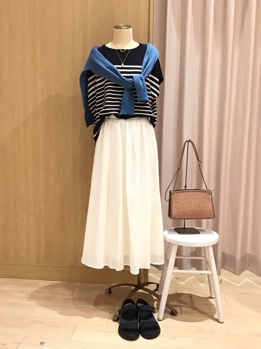 ANY 本吉 コーディネート画像